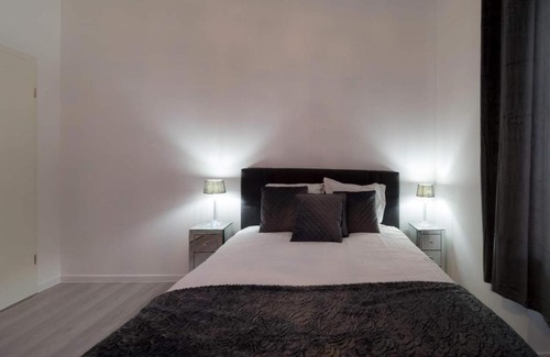 South Bonnevoie Casa | EXECUTIVE DOUBLE ROOM WITH EN-SUITE IN GUEST HOUSE CITY CENTRE r4