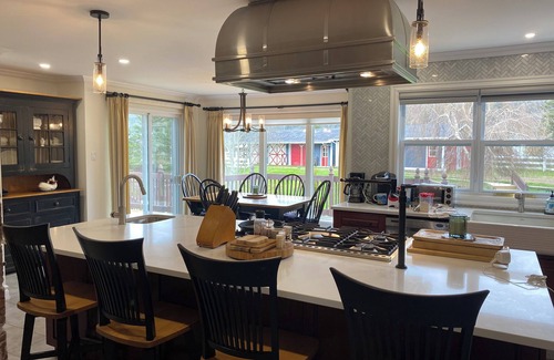 North River Casa | Executive Estate / Hobby Ranch in North River AVAILABLE FOR CANADA GAMES