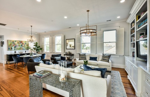 South of Broad Casa | Executive furnished Penthouse Near The Battery