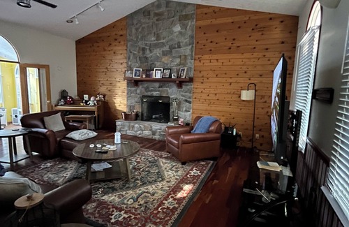 Fairlawn Casa | Executive Home Near Golf Course In Radford, VA