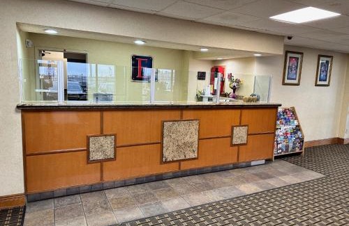 Dallas Hotel | Executive Inn