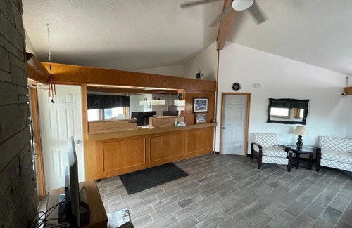 Marshalltown Hotel | Executive Inn
