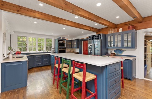 Muskoka Lakes Cabaña | Executive Lake Muskoka Island Cottage/Boathouse for Rent