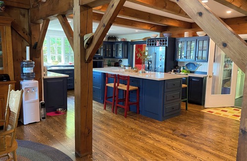 Muskoka Lakes Cabaña | Executive Lake Muskoka Island Cottage/Boathouse for Rent