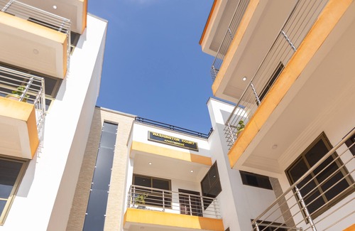 Accra Apartamento | Executive Large Room with Ensuite - just 25 mins drive from the Airport