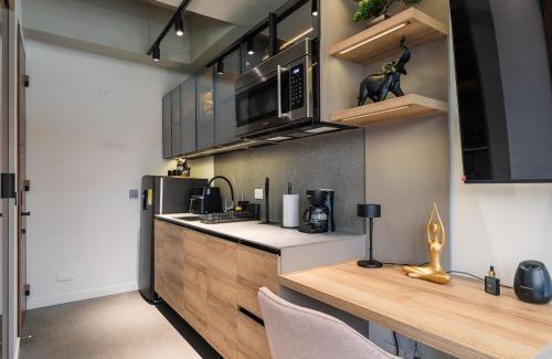 Calle 100 Apartamento | Executive Loft in Chicó Norte, Modern & Central
