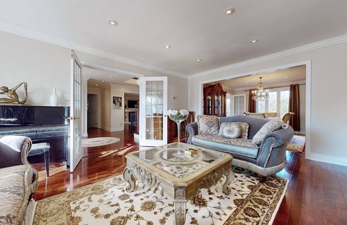 East Credit Casa | Executive Luxury Home Rental in Streetsville, Mississauga