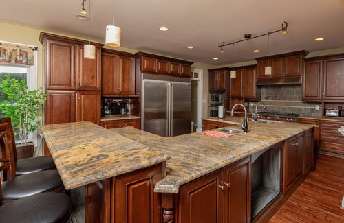 Bracey Casa | Lake Gaston Executive Mansion Luxury duerme 40