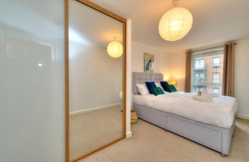 Milton Keynes Apartamento | Executive Oakgrove Apartment by PAY AS U STAY