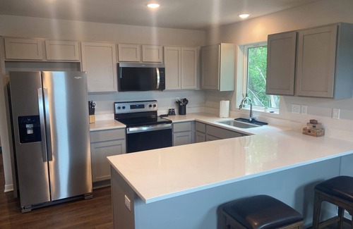 Atchison Apartamento | Executive Penthouse Apartment the perfect place to call home!