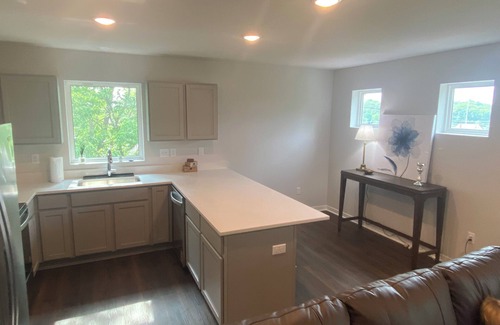 Atchison Apartamento | Executive Penthouse Apartment the perfect place to call home!