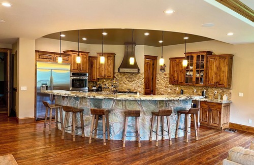 Hamilton Casa | Executive Riverfront Mountain Retreat With Indoor Pool, Hot Tub, & Private Pond