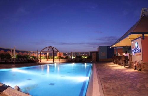 Al Qusais Casa | Executive Room In Al Qusais 3 By Luxury Bookings