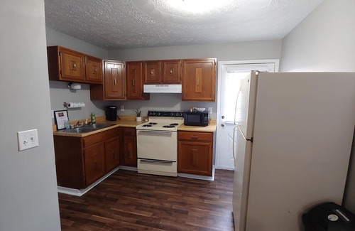 Bluewell Apartamento | Executive Short-Term Rental 2-Bed 1-Bath Pets Allowed