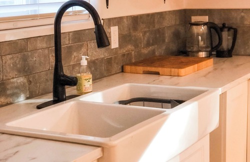 Lund Apartamento | Executive Spa Country Getaway near Powell River.