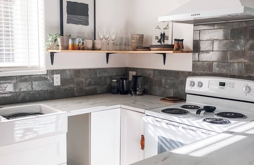 Lund Apartamento | Executive Spa Country Getaway near Powell River.