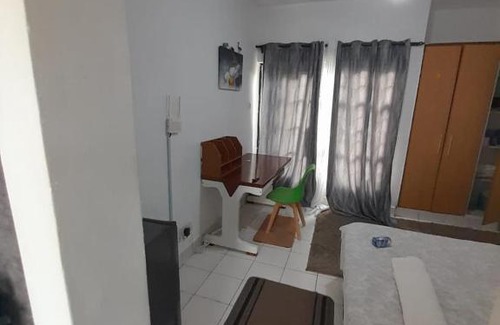 Mlolongo Apartamento | Executive Studio Apartment near Airport Nairobi