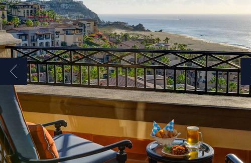 Paraíso Escondido Apartamento | Executive Suite in amazing Cabo San Lucas with Ocean Views.
