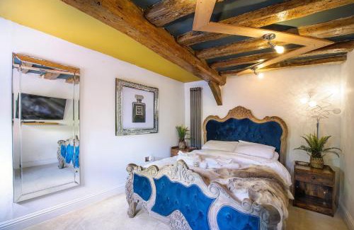 Saffron Walden Apartamento | Executive Suite with Private Hot Tub SkyTV