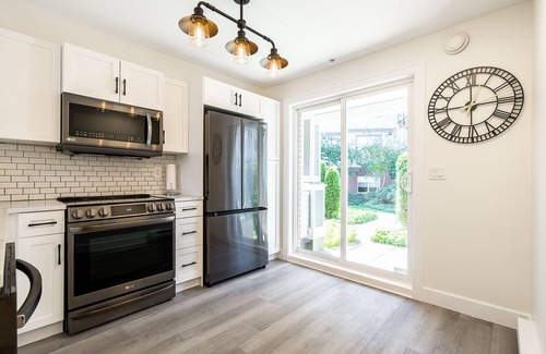 Langley Casa | Executive townhome in downtown Langley