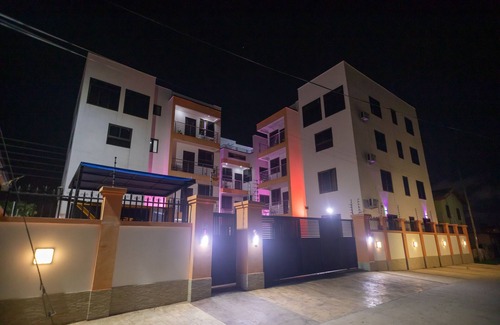 Accra Apartamento | Executive Two Bedroom Furnished Apartment, 25 mins drive from the Airport