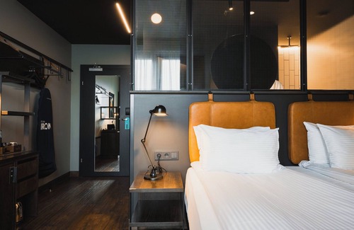Downtown Hotel | Exeter Hotel