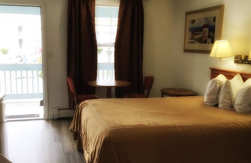 Southern Coast Hotel | Exit 5 Motel & Cottages