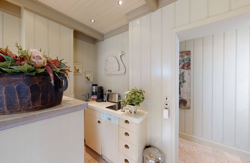 Sylt-Ost Apartamento | Exklusive Ferienwohnung Unter Reet in Absoluter Ruhe Inmitten der Salzwiesen