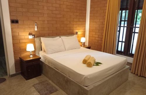 Kathaluwa Hotel | Exodus-Mirissa