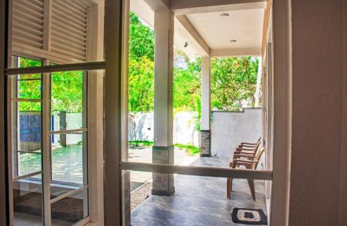 Kathaluwa Hotel | Exodus-Mirissa