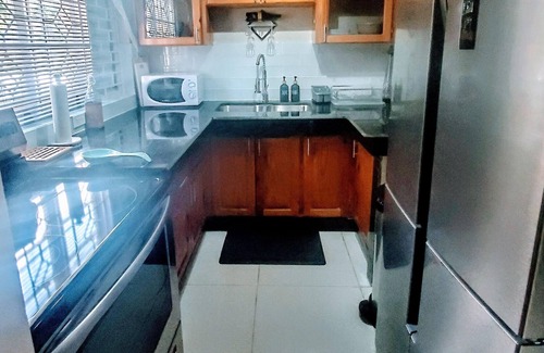 West Gate Hills Casa | Exotic 2 bedroom Westgate Hills