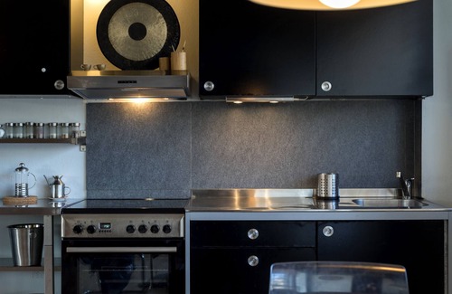Kerameikos Apartamento | Exotic Athens Loft in Downtown - Gazi