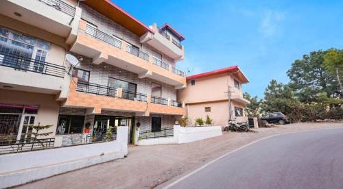 Dharampur Apartamento | Exotic Stays I The Mountain Peak I Guaranteed Best Price I Vacations I Family Events I Pet friendly & Serviced Apts I Kasauli
