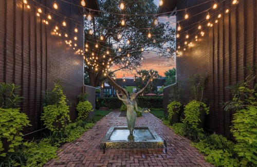 Lower Greenville Condominio | Spacious and bright 2-bed loft w/ Resort Pool
