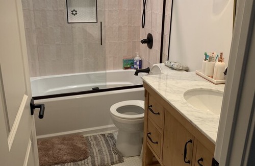 University City Casa | Expansive 5-bedroom remodeled San Diego home