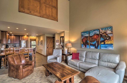 Bigfork Condominio | ¡NUEVO! Bigfork Condo en Marina Cay en Flathead Lake!