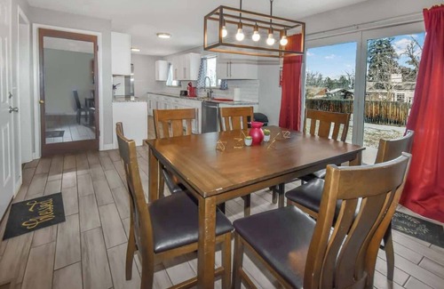 Littleton Casa | Expansive Centennial Home with Spacious Yard & Parking