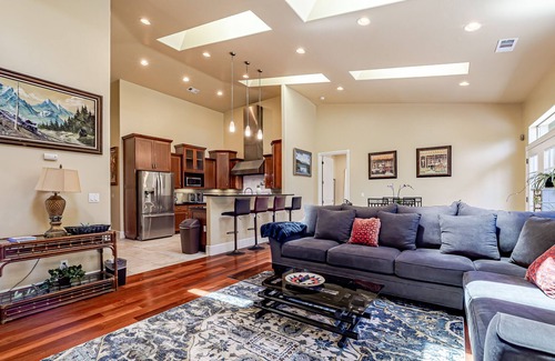 Humboldt Hill Casa | Expansive retreat with multiple decks, grill, air hockey, fast WiFi & media room