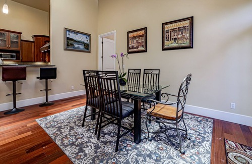 Humboldt Hill Casa | Expansive retreat with multiple decks, grill, air hockey, fast WiFi & media room