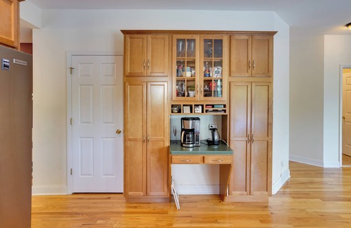East Greenbush Casa | Expansive Upstate Home w/ Home Theater!