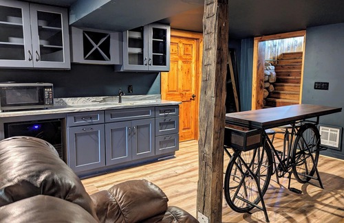Glenwood Springs Cabina | Expect WOW! Jacuzzi, Game Room, Fire Pit, Waterbed, Massage Chair, Remodel 2024
