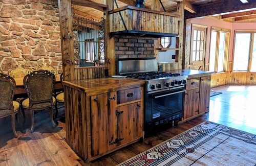 Glenwood Springs Cabina | Expect WOW! Jacuzzi, Game Room, Fire Pit, Waterbed, Massage Chair, Remodel 2024