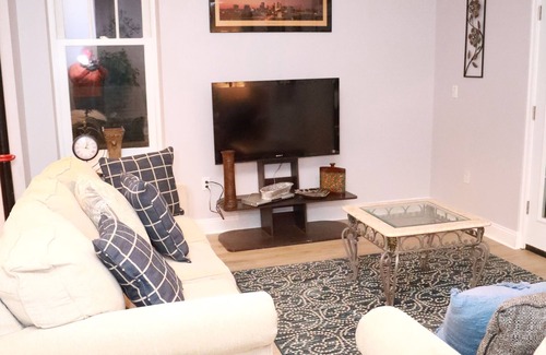 Gastonia Apartamento | Experience a Beautiful Cozy, Comfortable place for 3 guests