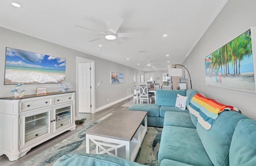 Boca Grande Condominio | Experience Boca Grande North #38, a stunning 2-bedroom condo the sleeps 5