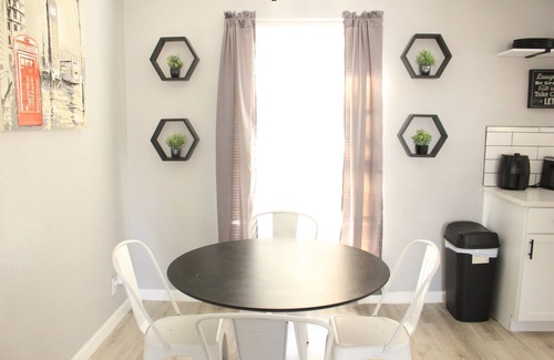 Central Oklahoma City Casa | Experience convenience and comfort in this cozy fully updated modern home!