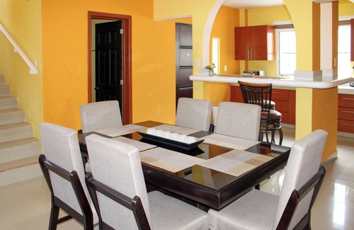 Adolfo López Mateos Casa | Experience Cozumel from Casa Terry: Comfortable, centrally located and with pool