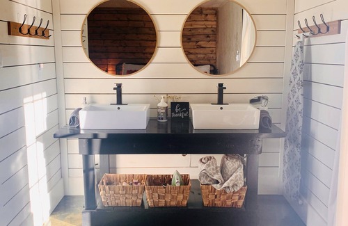 Canton Casa | Disfrute de East TX @ ElKen Retreat: Spa, piscina, jacuzzi, masajes, desayuno, relajación