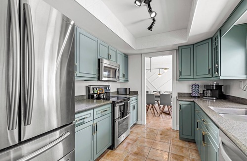 Imperial Point Casa | Experience Fort Lauderdale living near vibrant Las Olas 12 min