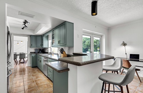 Imperial Point Casa | Experience Fort Lauderdale living near vibrant Las Olas 12 min