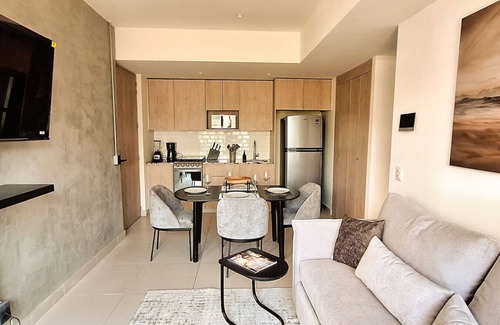 Guadalajara Apartamento | Experience Luxury and Comfort at Yu Country Tower